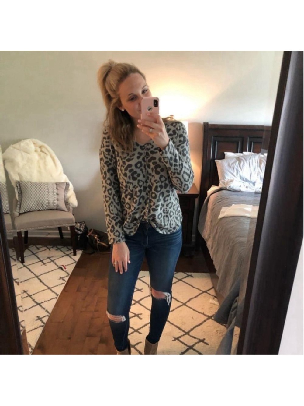 Como Blu Blue-Gray Leopard Print Sweater - Super Soft Knit - Size Medium - Picture 6 of 13